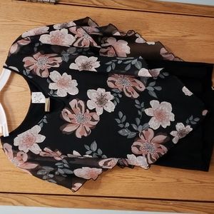 Naif Floral Kimono Style Blouse. Size M.